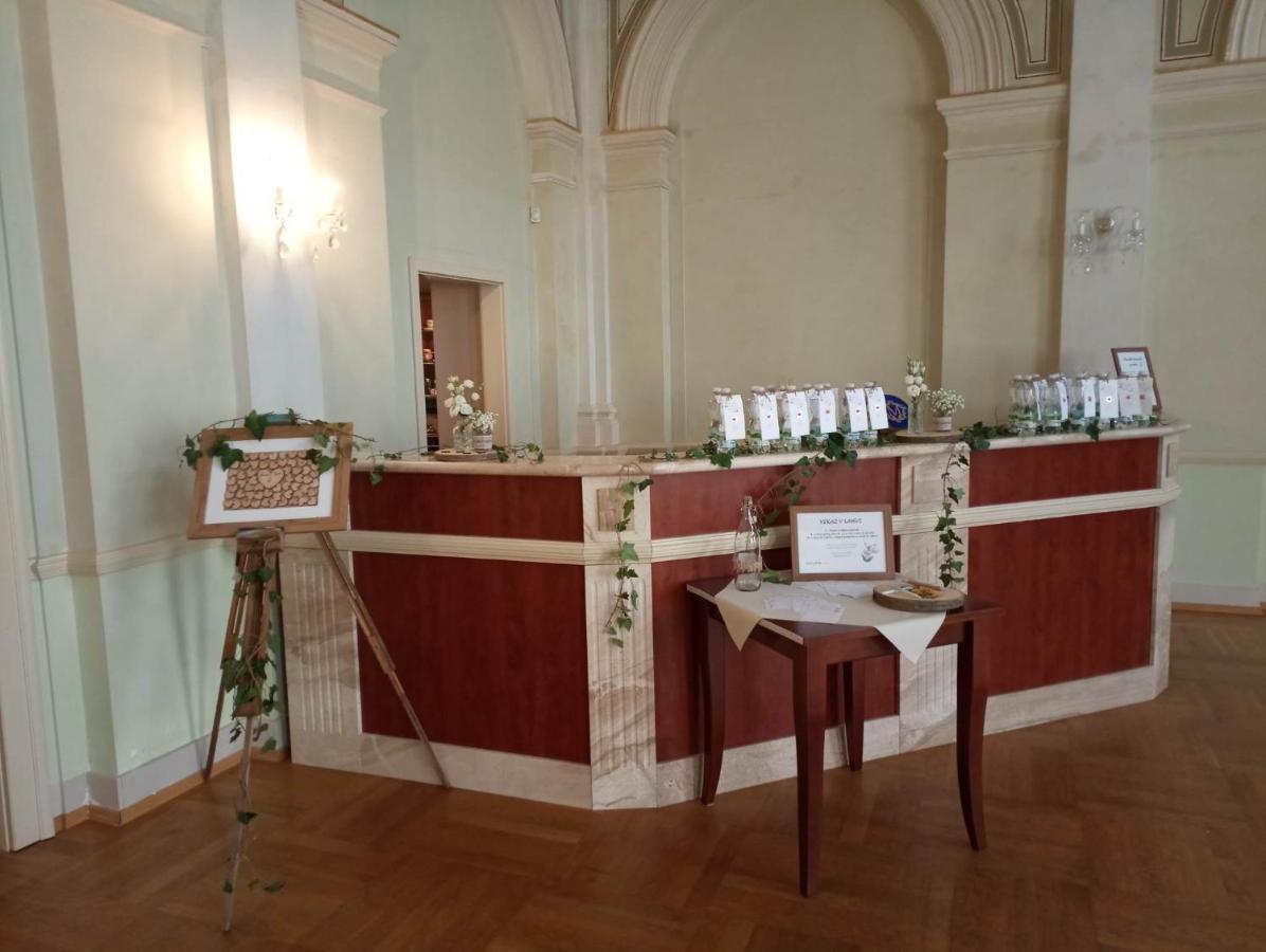 Hotel Memorial Терезин Экстерьер фото